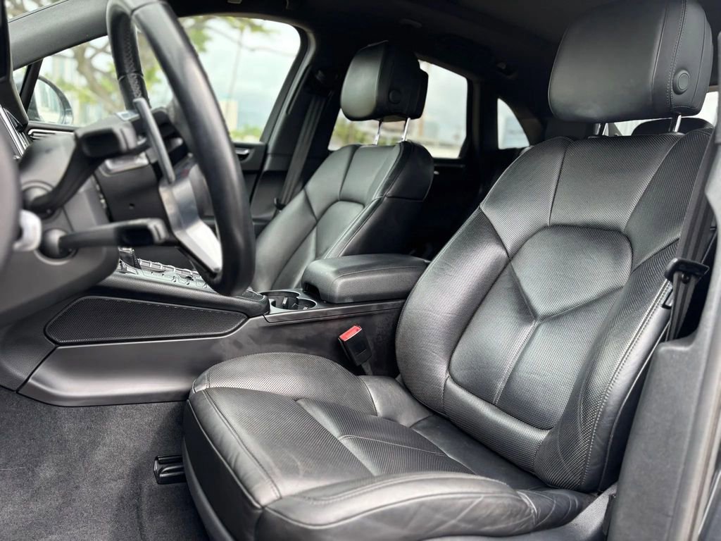 Used 2017 Porsche Macan S image 8