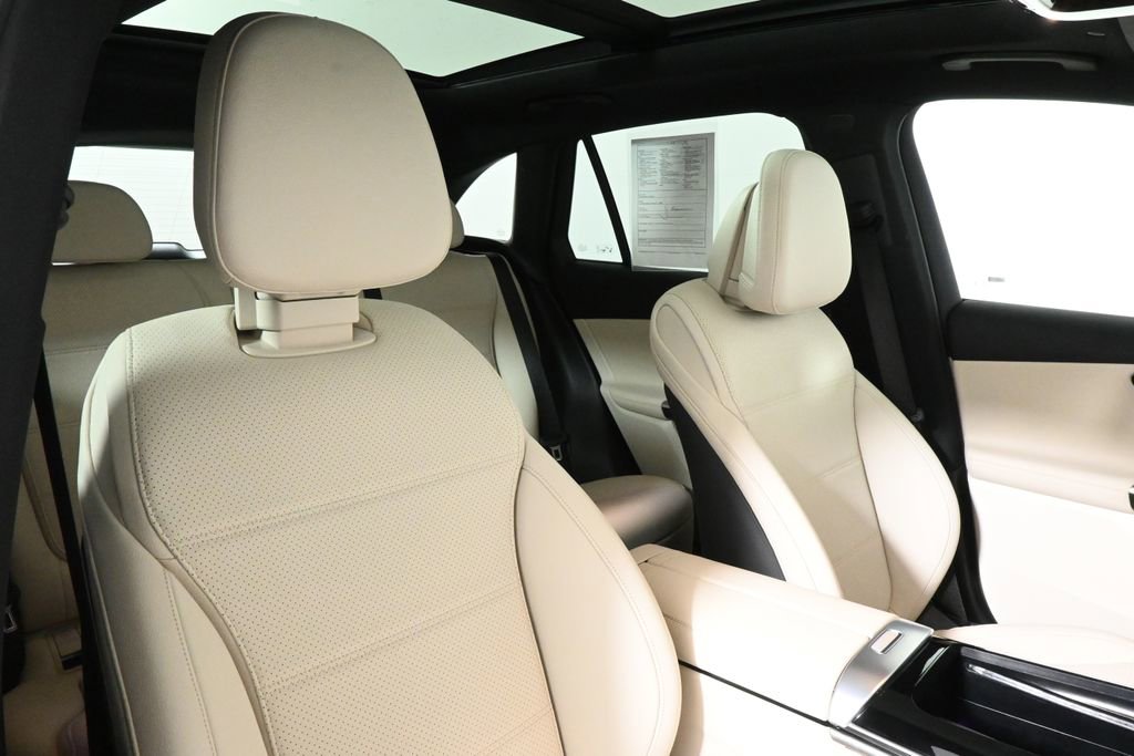 Certified 2026 Mercedes-Benz GLC 300 4MATIC image 31