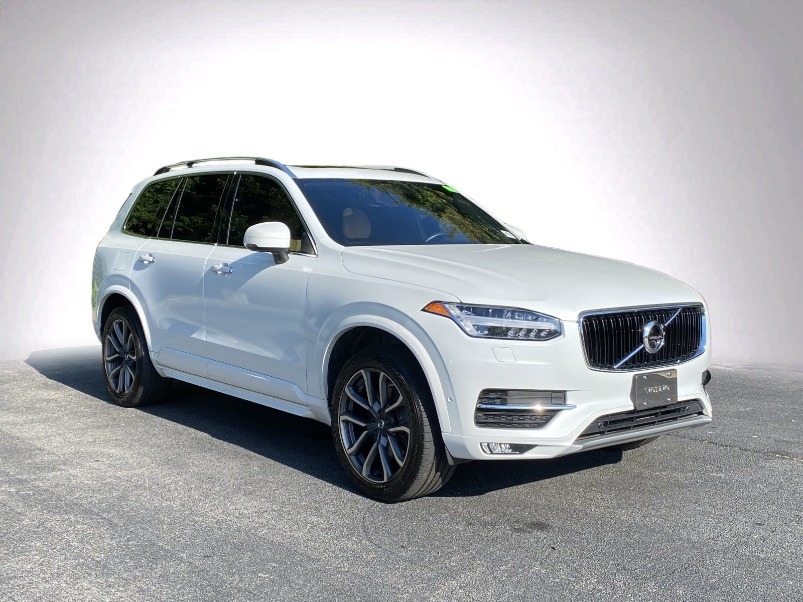 Used 2018 Volvo XC90 T6 Momentum w/ Convenience Package AWD/4WD video 2