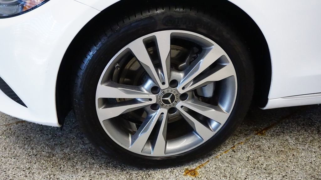 Used 2018 Mercedes-Benz C 300 4MATIC Sedan image 10