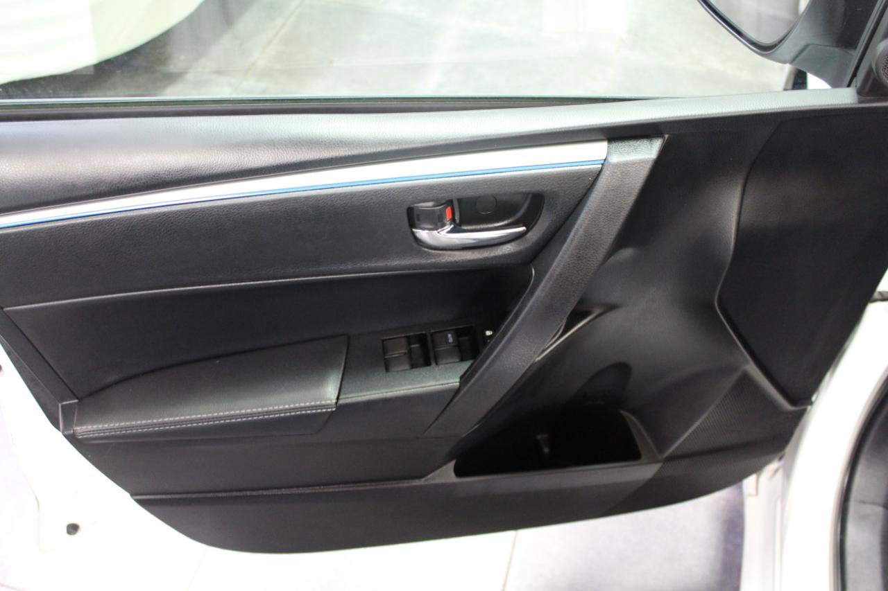 Used 2014 Toyota Corolla S w/ Driver Convenience Package FWD image 9