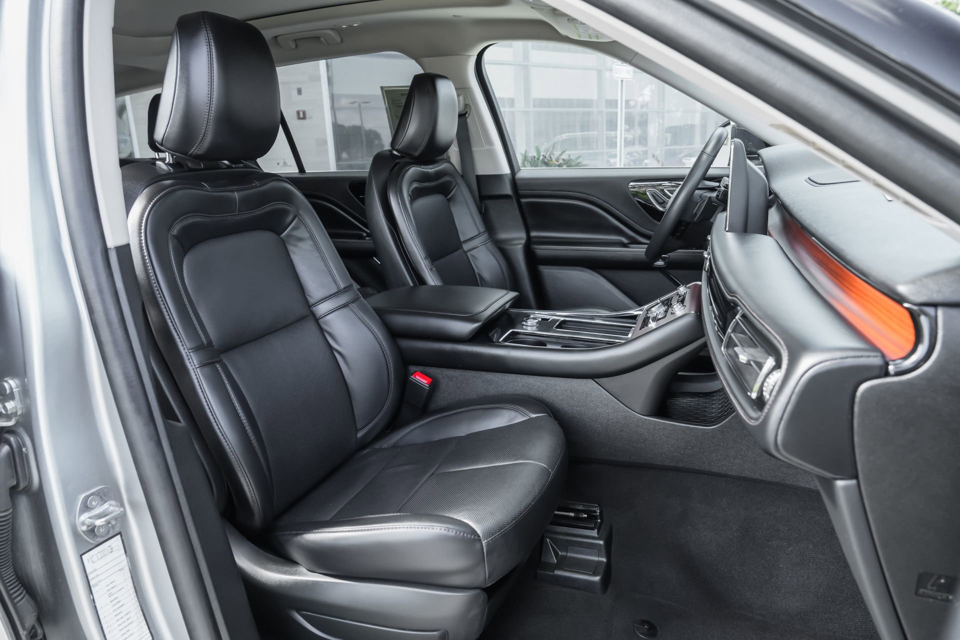 Used 2024 Lincoln Aviator Reserve image 39