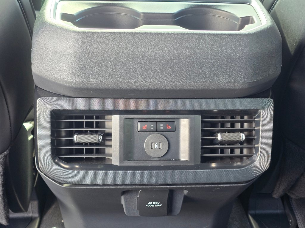 Used 2026 Ford F350 Platinum AWD/4WD image 17