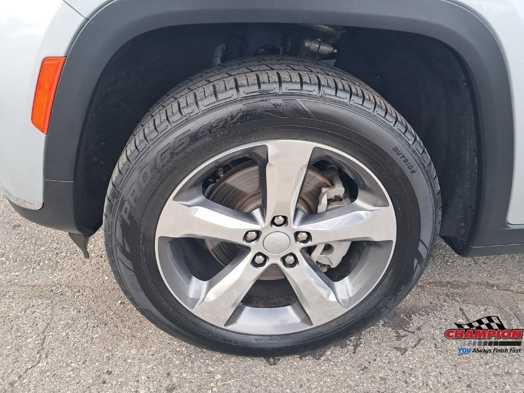 Used 2021 Jeep Grand Cherokee L Limited AWD/4WD image 11