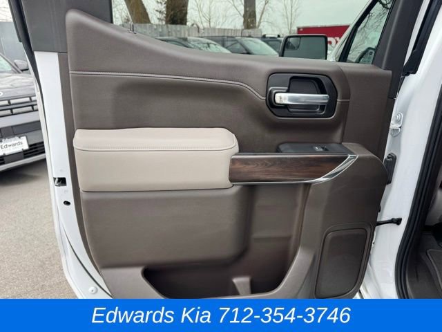 Used 2021 GMC Sierra 1500 SLT w/ X31 Off-Road Package image 11