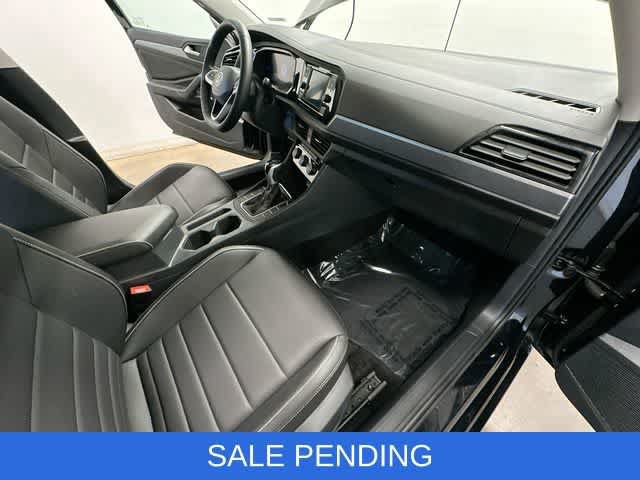 Used 2024 Volkswagen Jetta SE FWD image 21