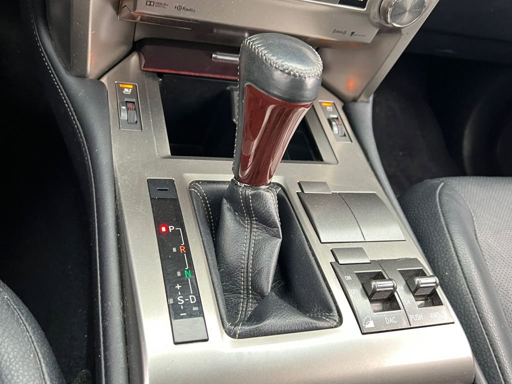 Used 2017 Lexus GX 460 image 24
