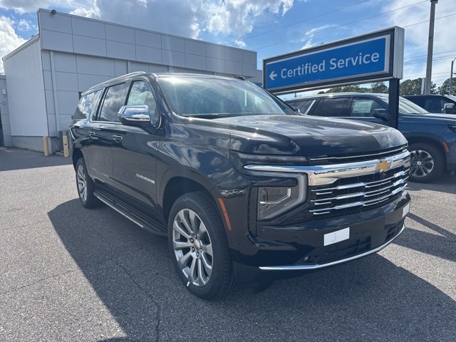 New 2026 Chevrolet Suburban Premier image 2