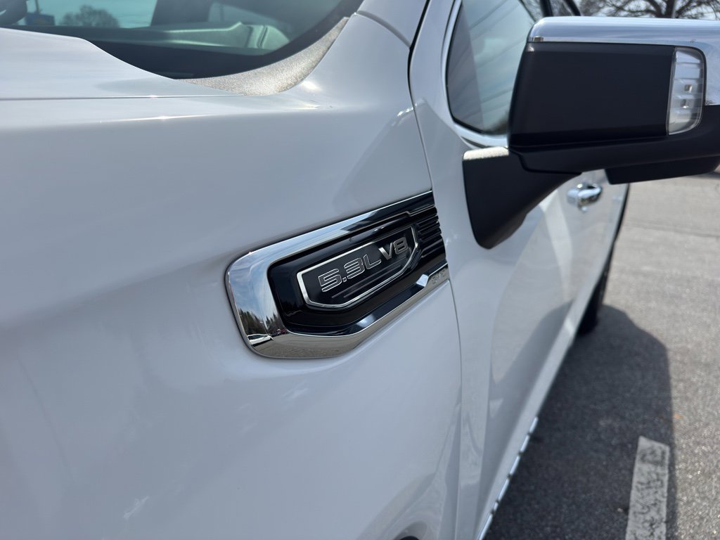 Used 2025 GMC Sierra 1500 SLT image 9