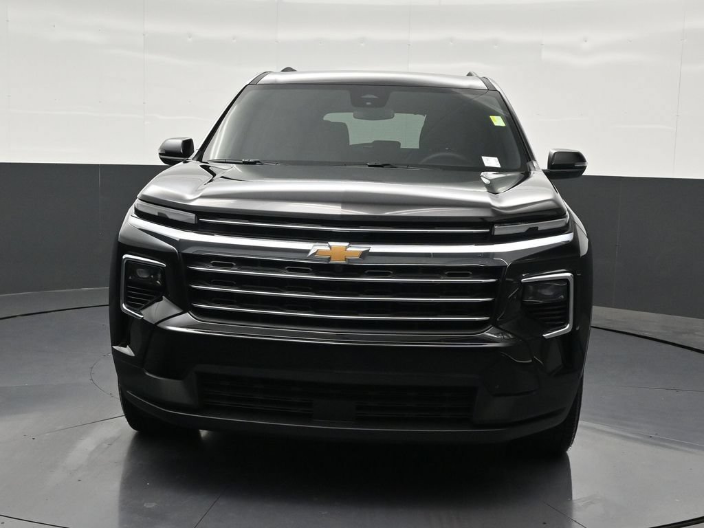 Used 2026 Chevrolet Traverse LT FWD image 9