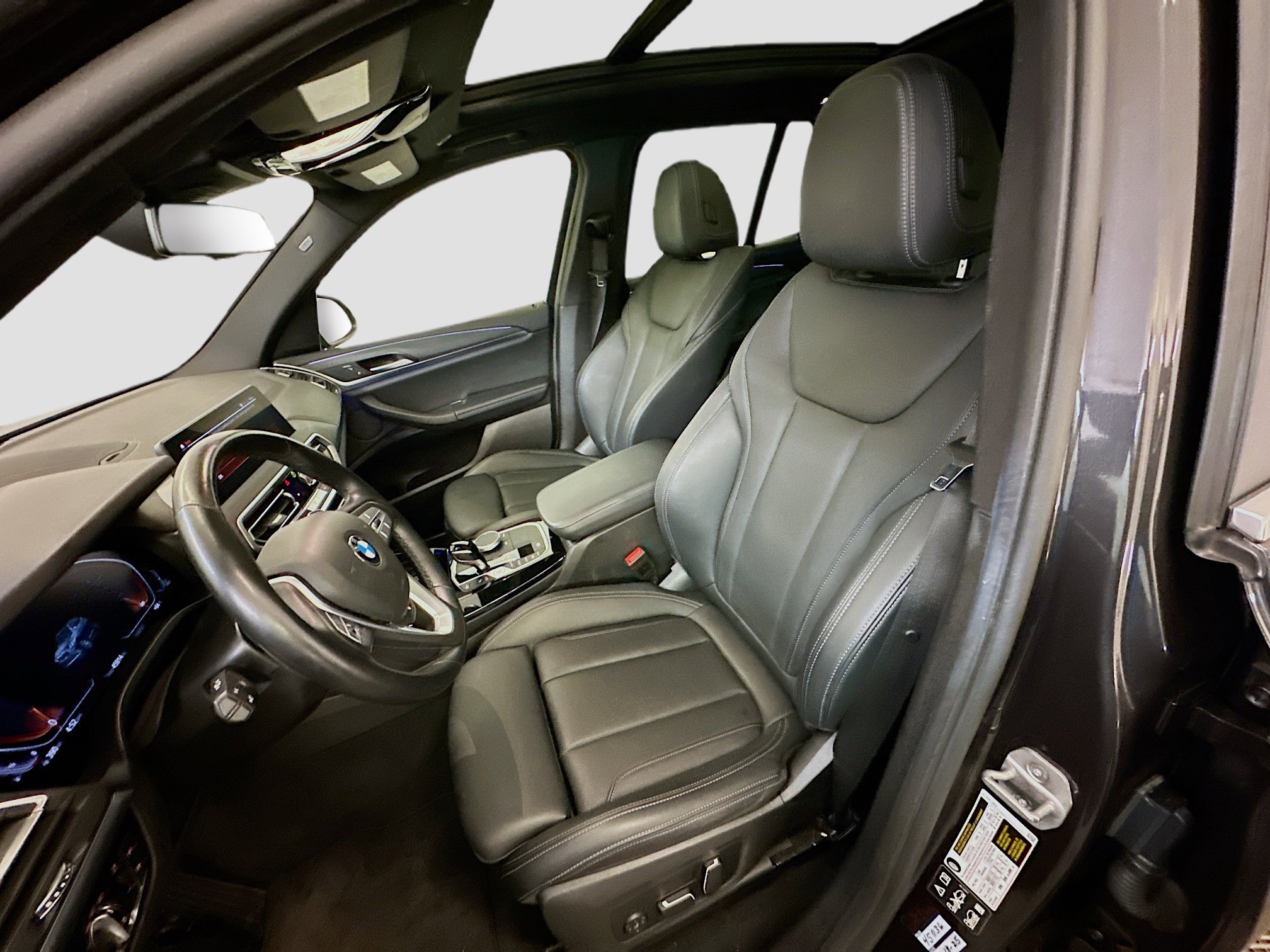 Used 2024 BMW X3 xDrive30i w/ Convenience Package image 13