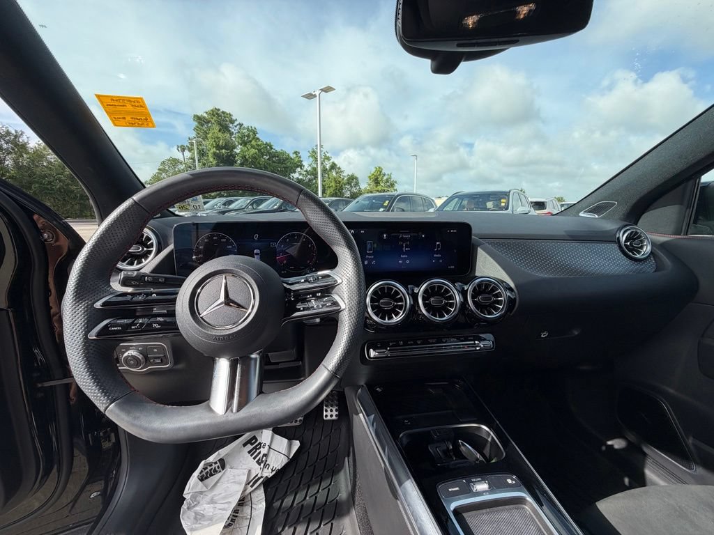Used 2025 Mercedes-Benz GLA 250 image 9
