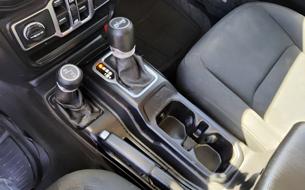 Used 2019 Jeep Wrangler Unlimited Sport S AWD/4WD image 12
