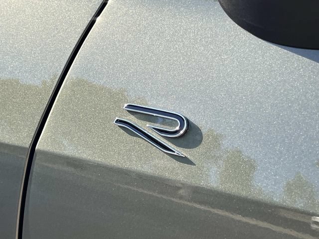 New 2026 Volkswagen Tiguan SE R-Line FWD image 7