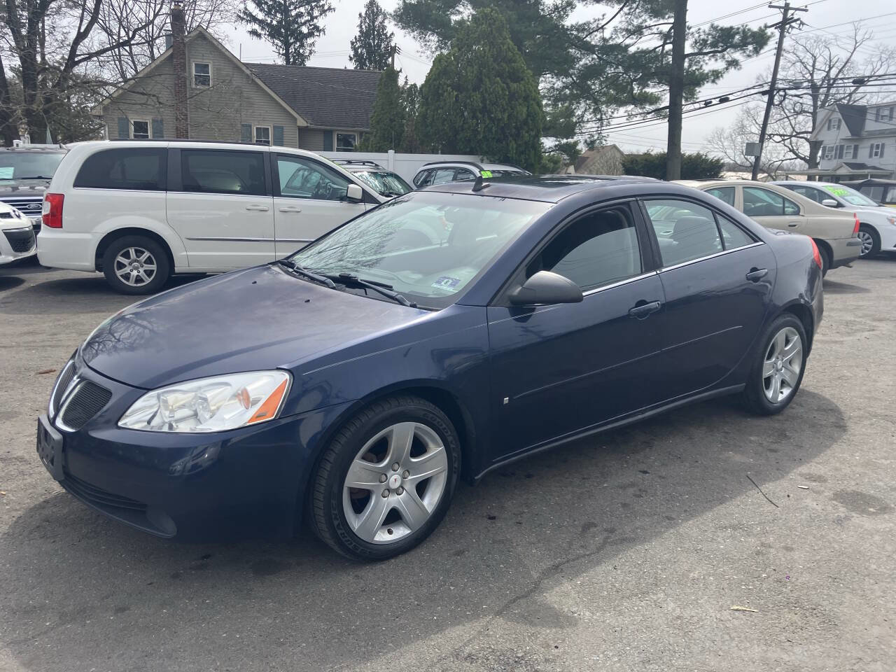 Used 2009 Pontiac G6 Sedan w/ Sun And Sound Package image 3