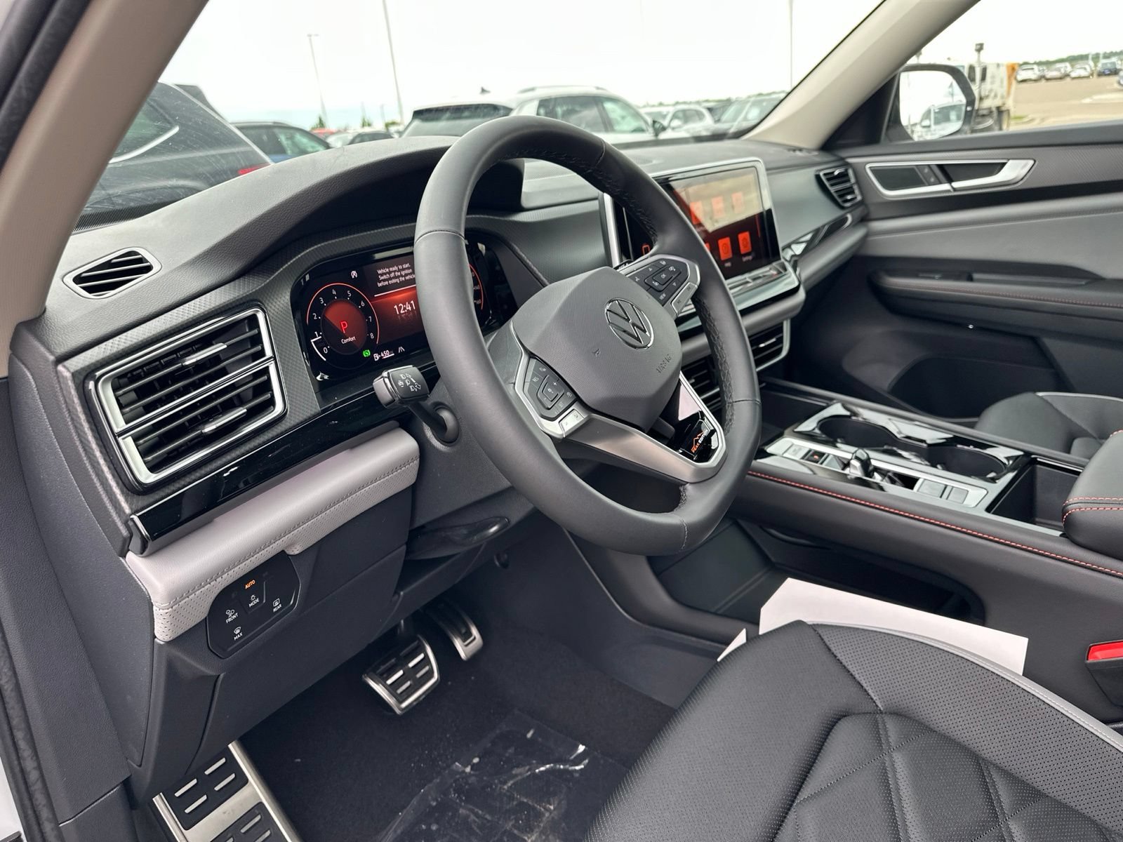 New 2026 Volkswagen Atlas Peak Edition AWD/4WD image 13