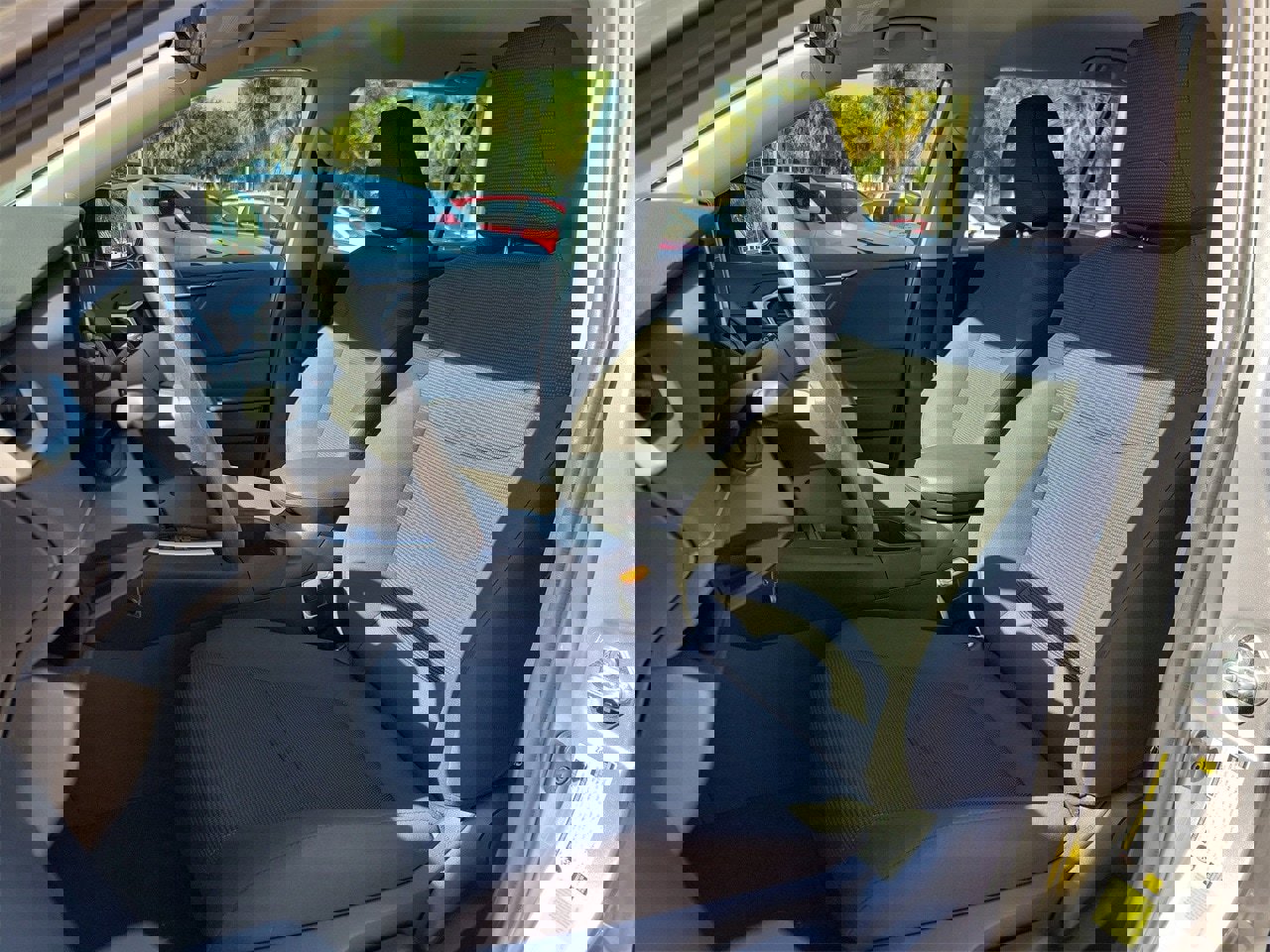 Used 2025 Toyota RAV4 LE image 16