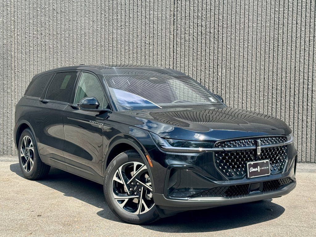 New 2025 Lincoln Nautilus Premier w/ Equipment Group 102A AWD/4WD image 8