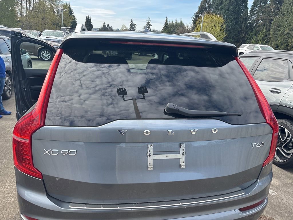 Used 2017 Volvo XC90 T6 Momentum image 10