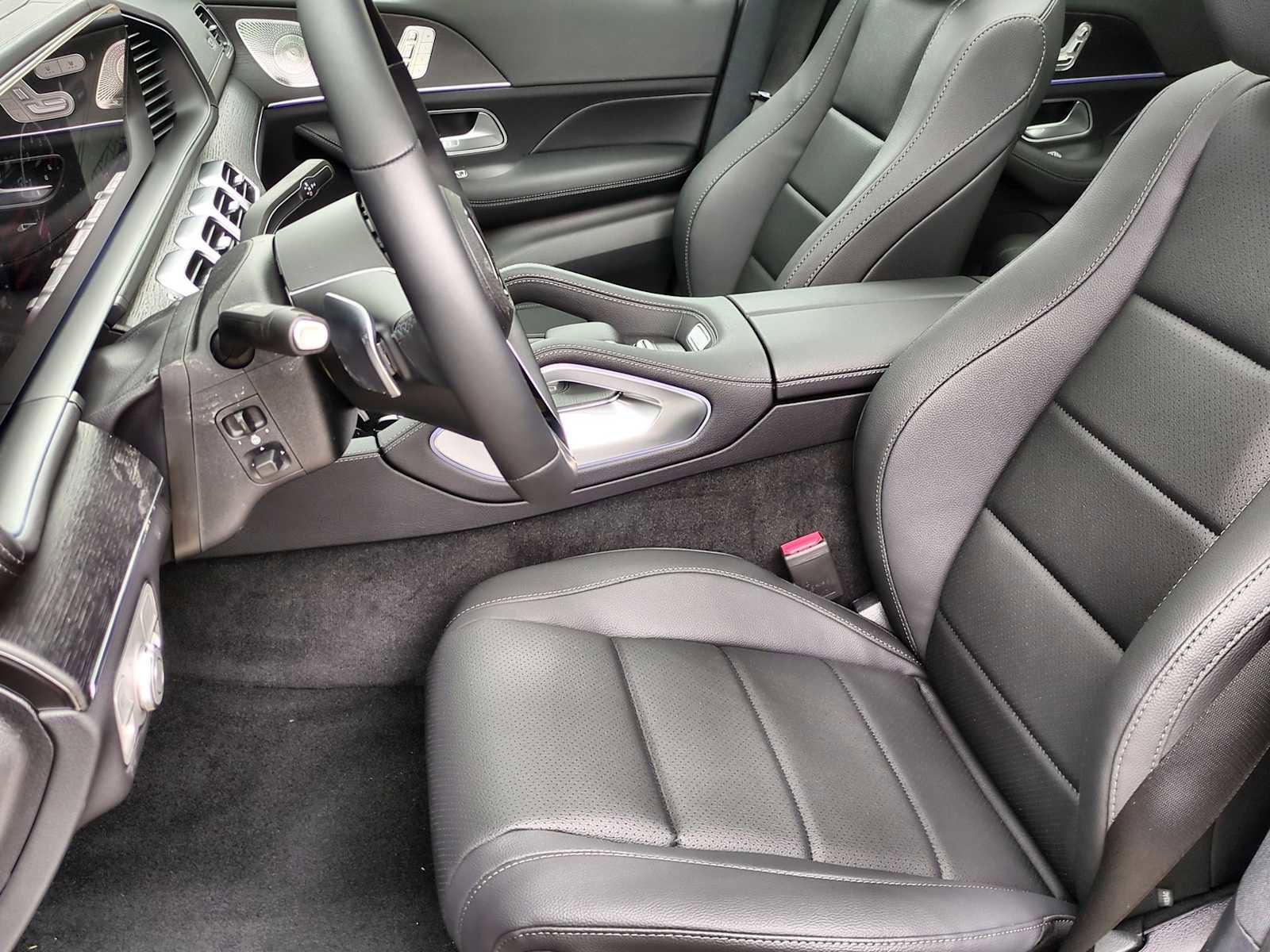 New 2025 Mercedes-Benz GLS 450 4MATIC image 17