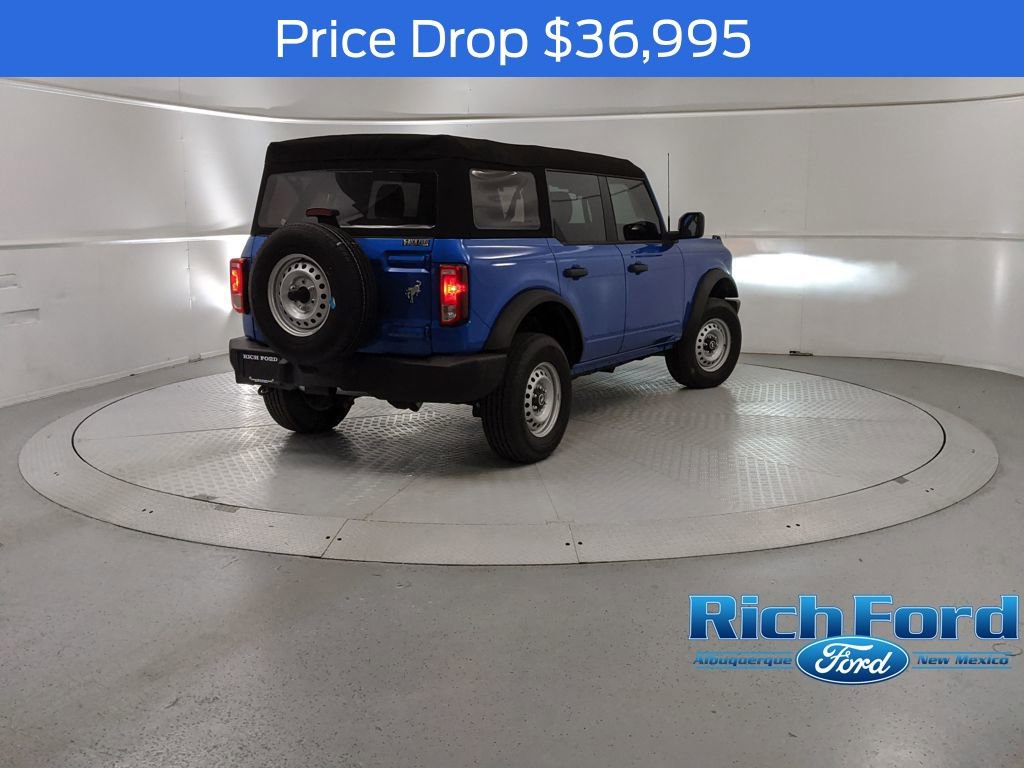 New 2025 Ford Bronco 4-Door image 3