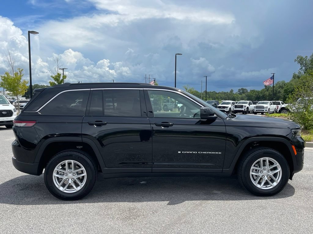 New 2026 Jeep Grand Cherokee Laredo RWD image 18