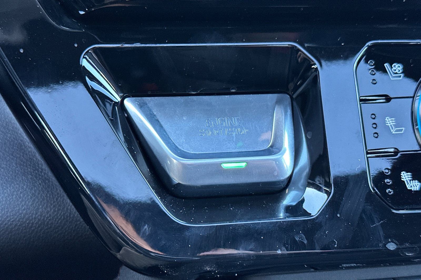 New 2026 GMC Sierra 2500 AT4 w/ AT4 Premium Plus Package image 23