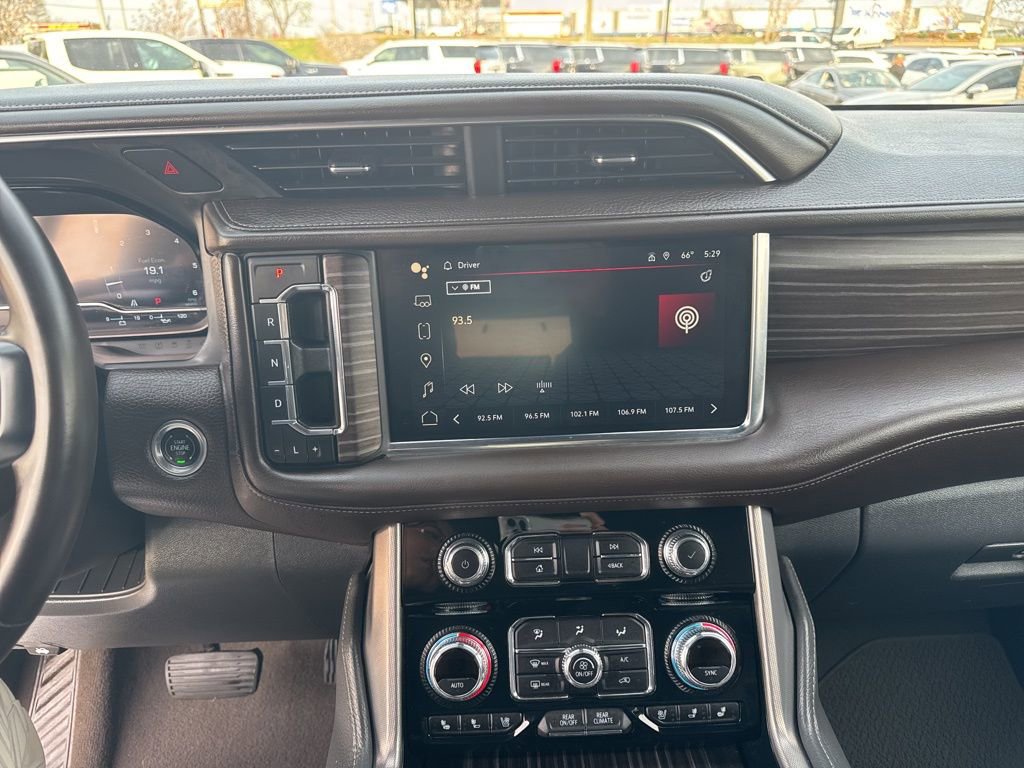 Used 2024 GMC Yukon Denali RWD image 15
