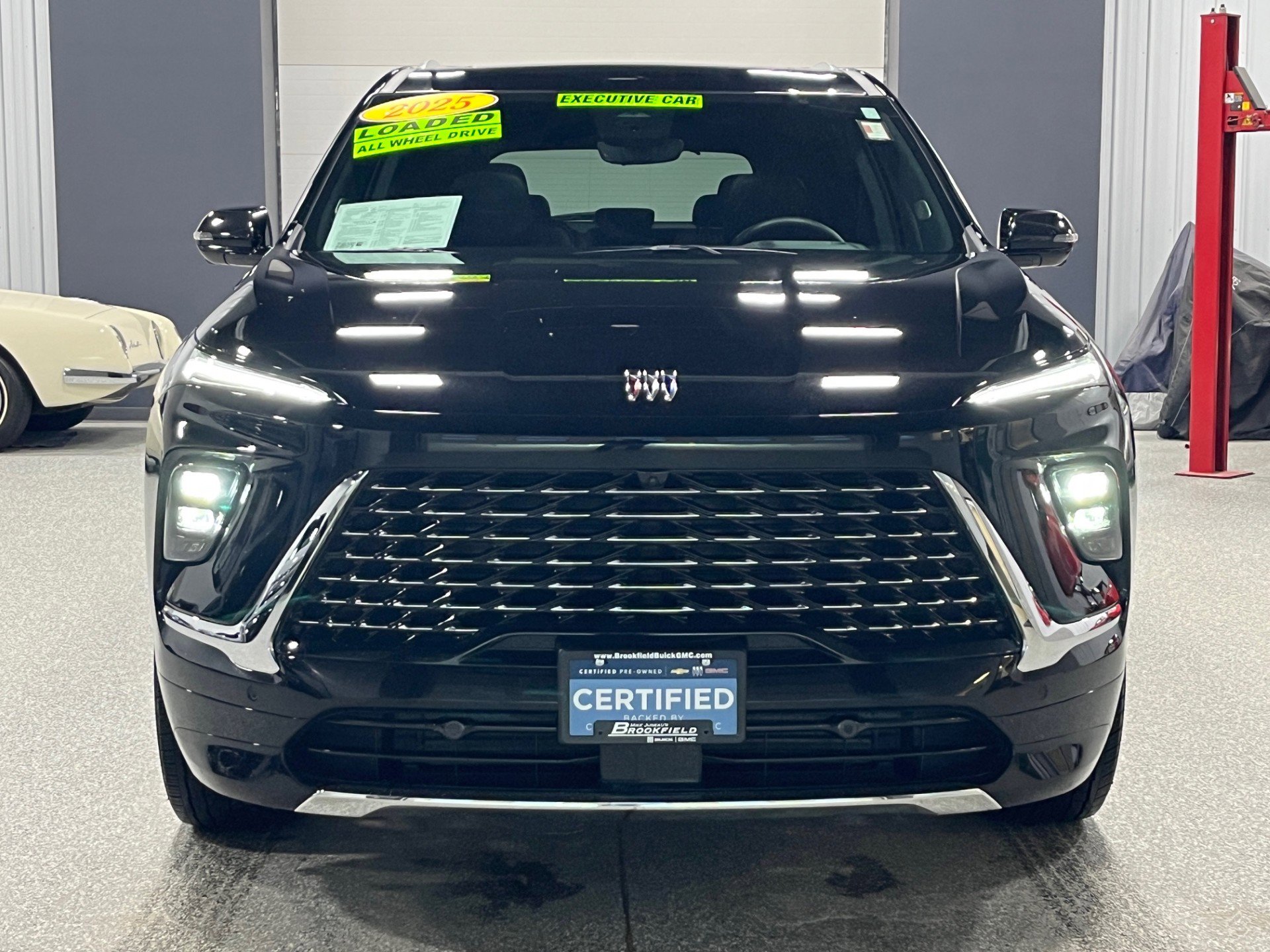 Certified 2025 Buick Enclave Avenir w/ Super Cruise Package image 8