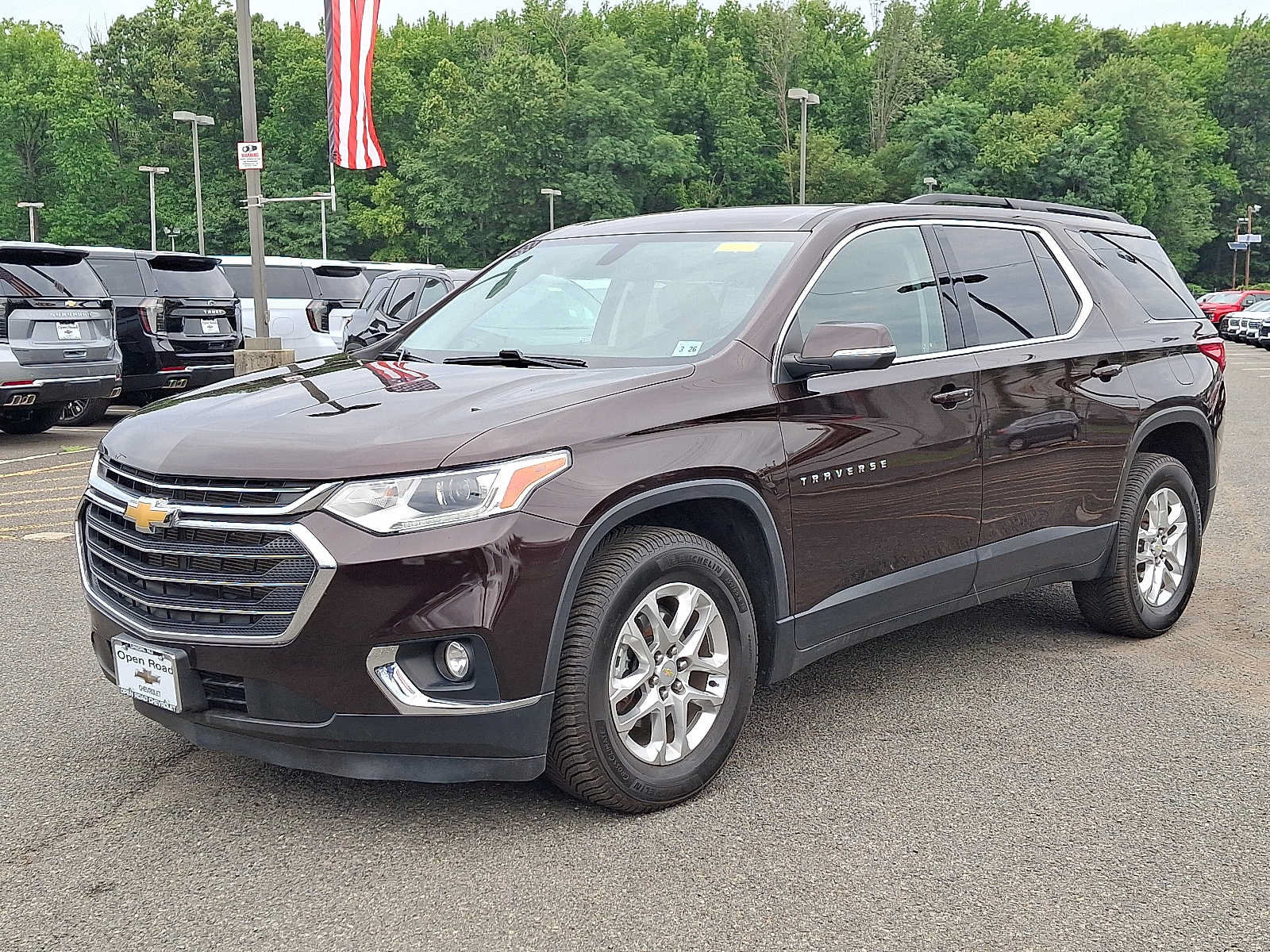Used 2021 Chevrolet Traverse LT AWD/4WD image 3