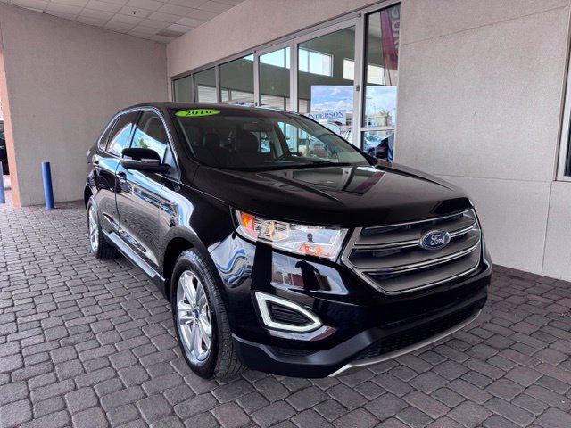 Used 2016 Ford Edge Titanium FWD image 7