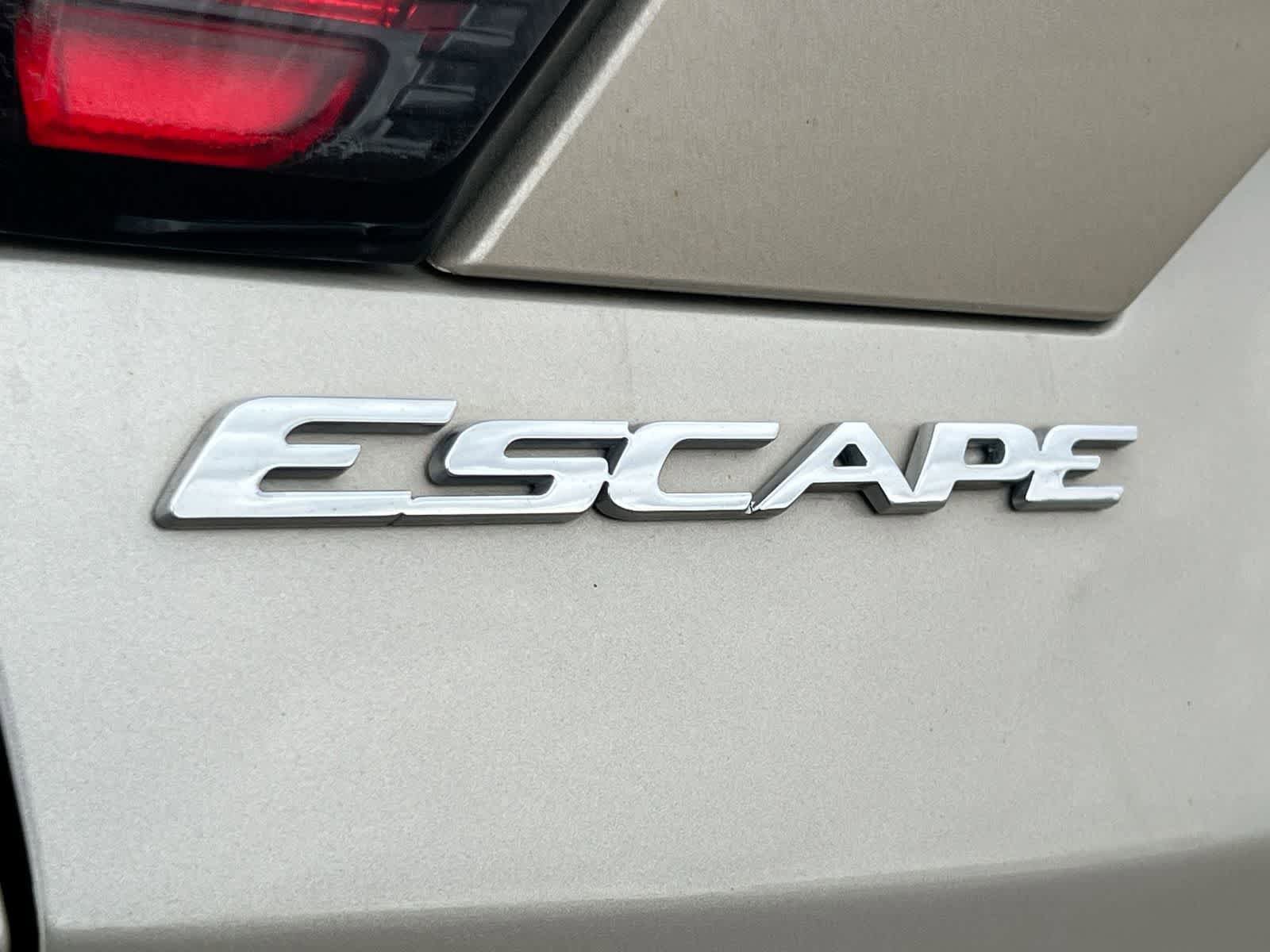 Used 2018 Ford Escape Titanium AWD/4WD image 13