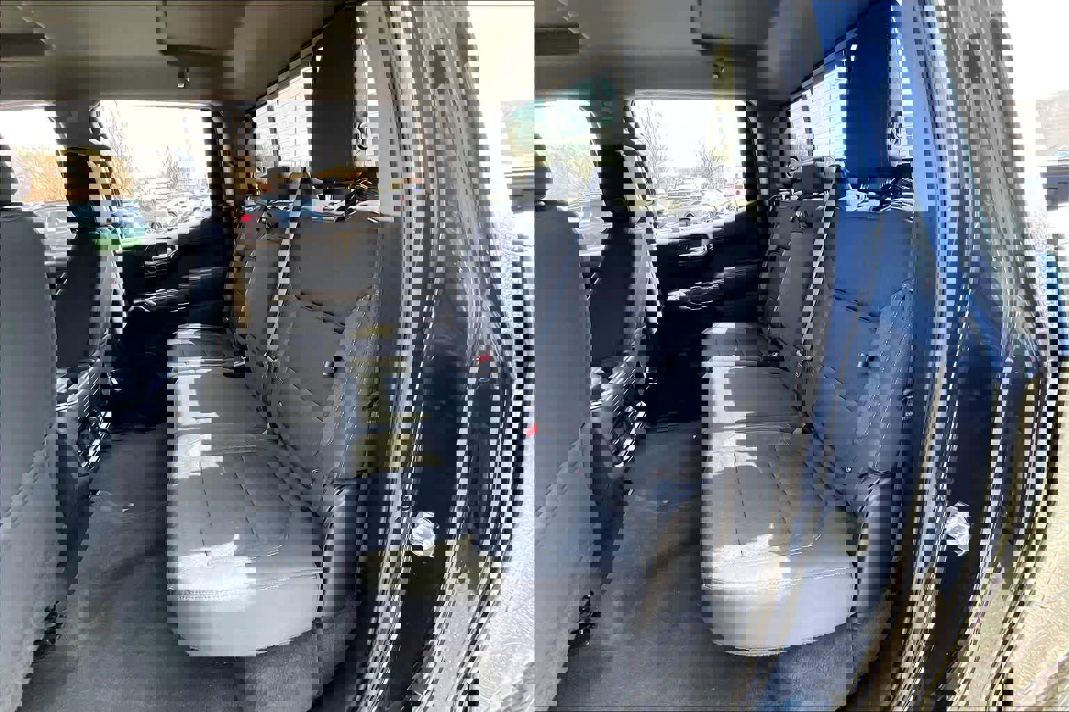 Used 2020 Chevrolet Silverado 1500 RST image 19