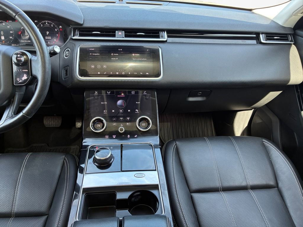 Used 2020 Land Rover Range Rover Velar S image 3