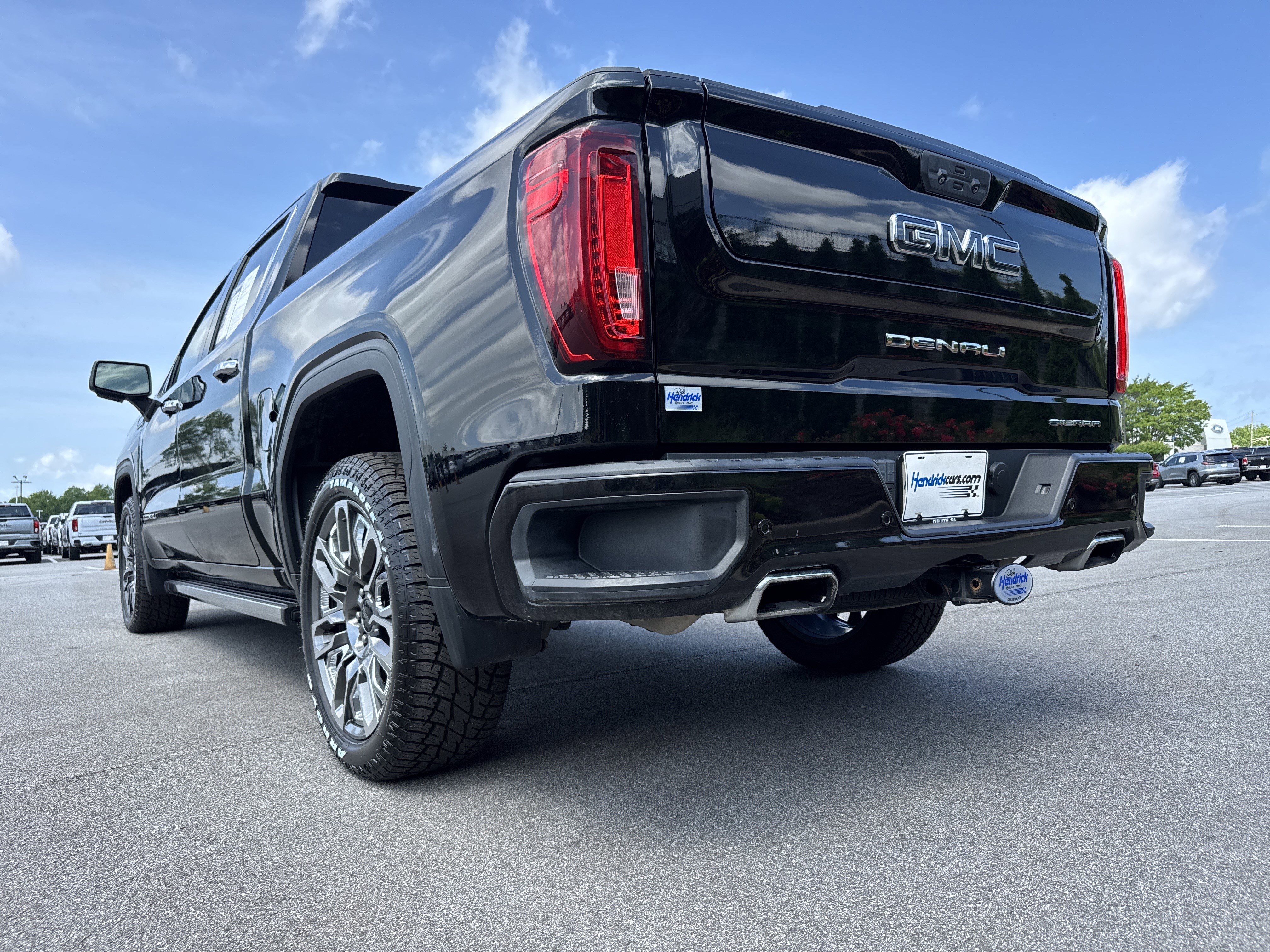 Used 2023 GMC Sierra 1500 Denali Ultimate AWD/4WD image 7