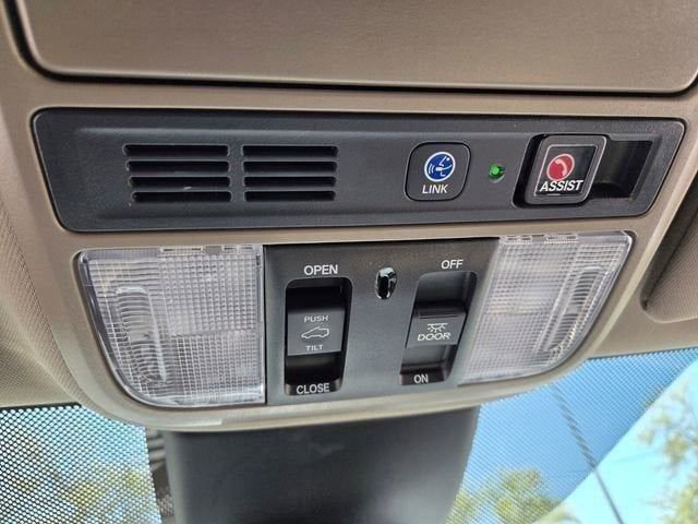 Used 2022 Honda Odyssey Elite image 38