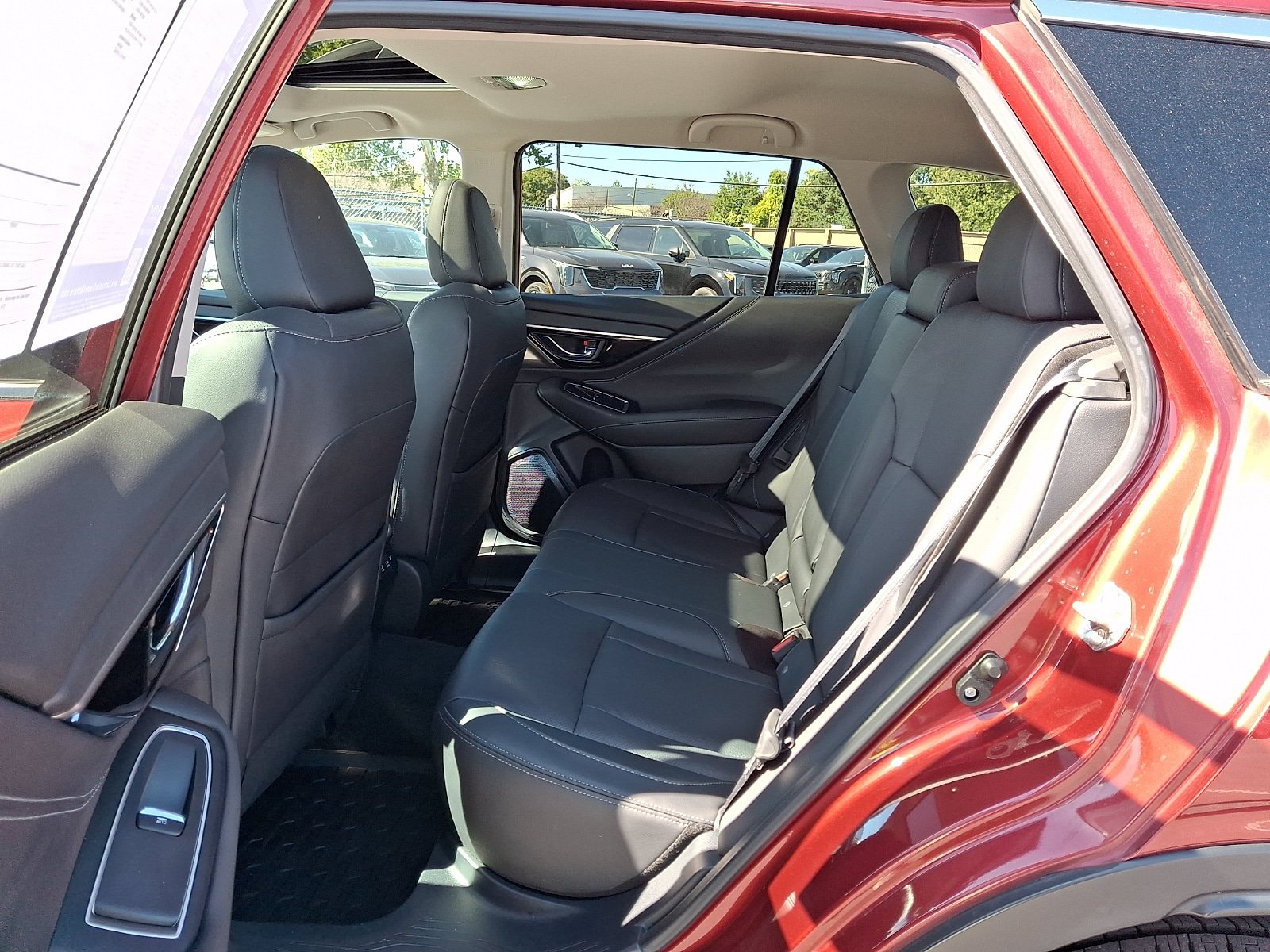 Used 2020 Subaru Outback Limited AWD/4WD image 11