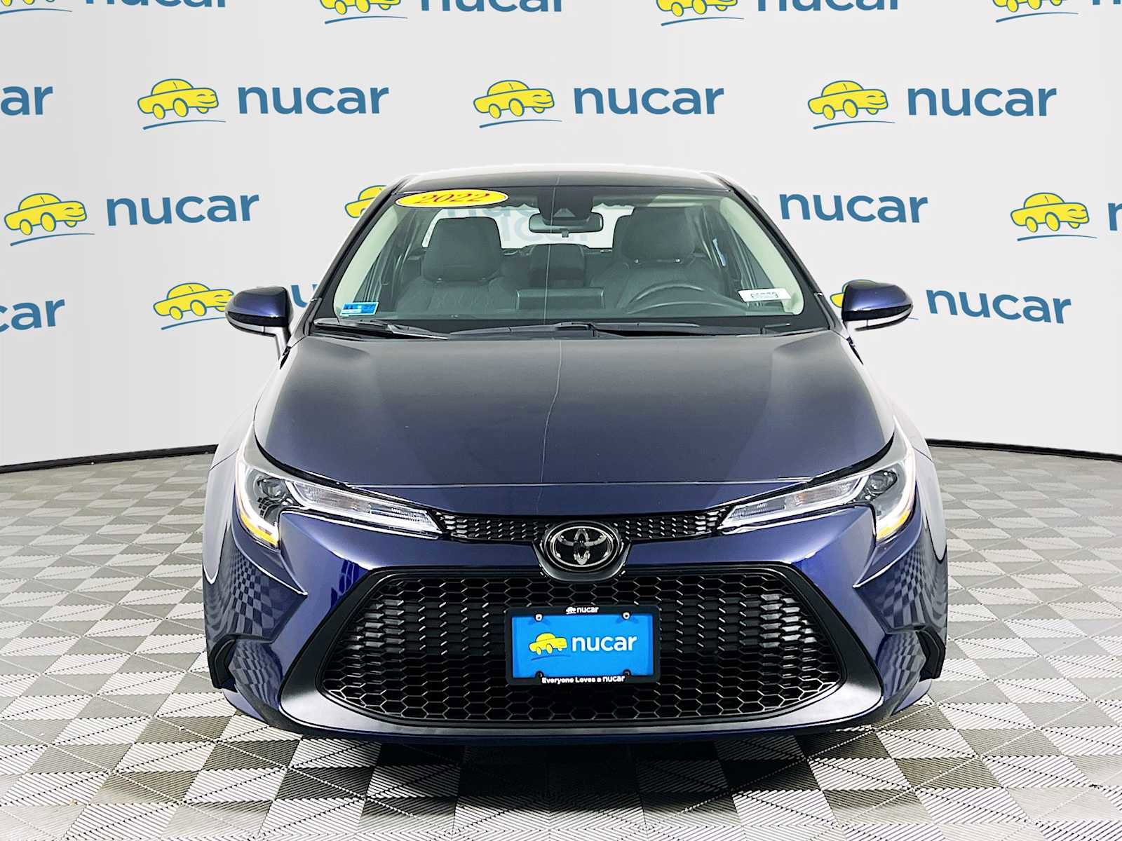 Used 2022 Toyota Corolla LE image 2