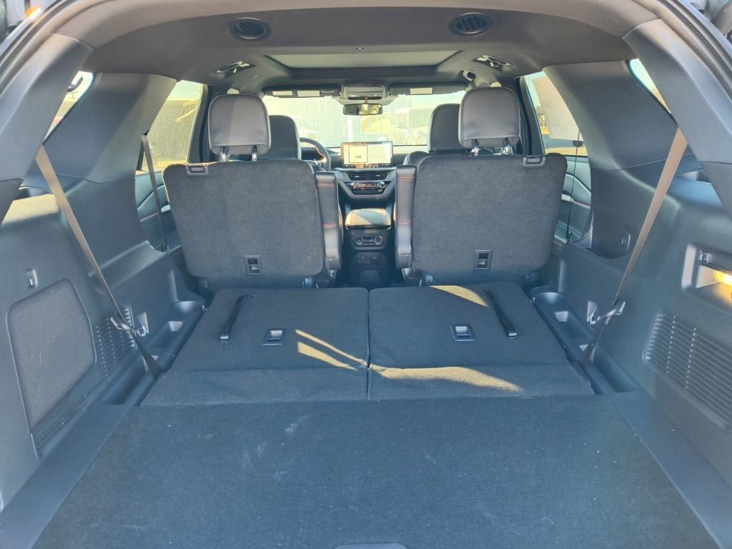 New 2026 Ford Explorer ST-Line w/ ST-Line Street Pack AWD/4WD image 13