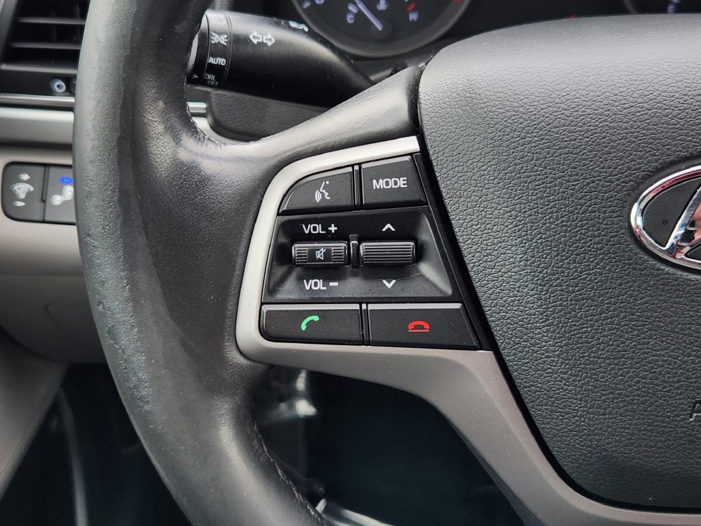 Used 2018 Hyundai Elantra Value Edition FWD image 17