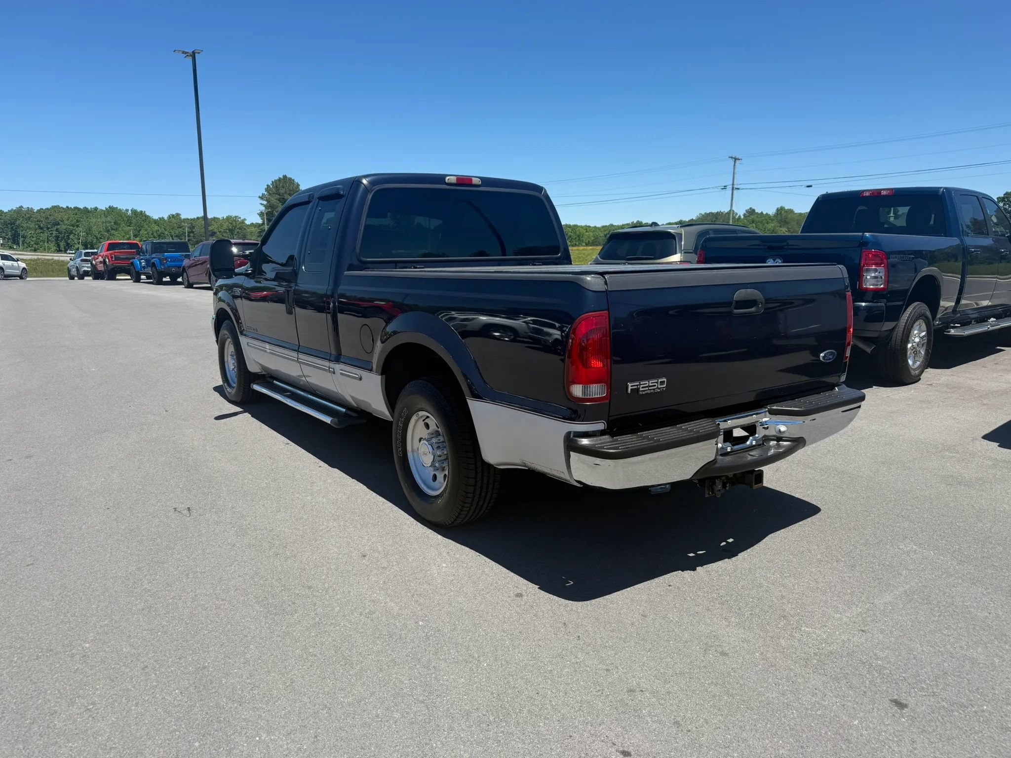Used 1999 Ford F250 XLT RWD image 4