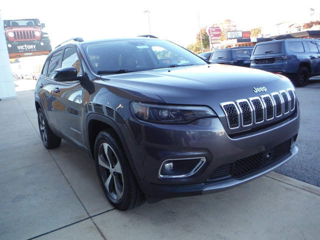Certified 2022 Jeep Cherokee Limited AWD/4WD image 11