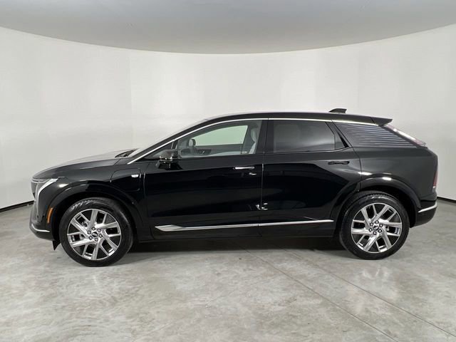 Used 2025 Cadillac Optiq Luxury 1 AWD/4WD image 5