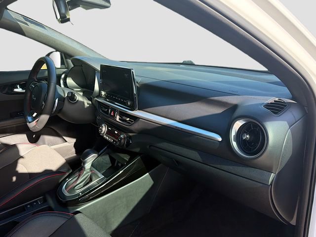 Used 2022 Kia Forte GT w/ GT Technology Package image 13