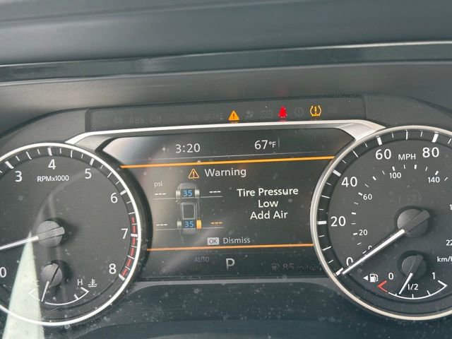 Used 2023 Nissan Pathfinder SL w/ SL Premium Package AWD/4WD image 29