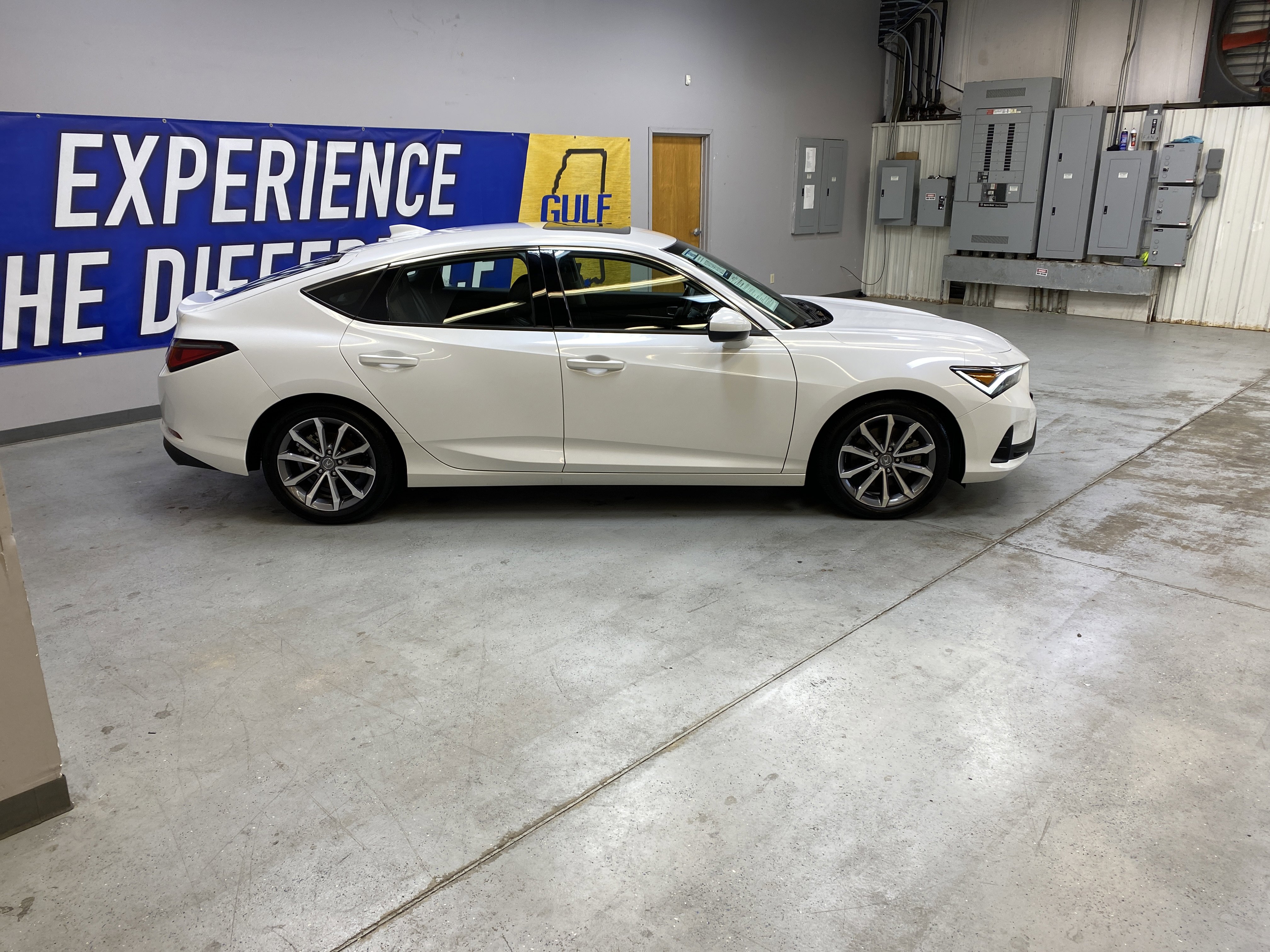 Used 2025 Acura Integra Base image 8