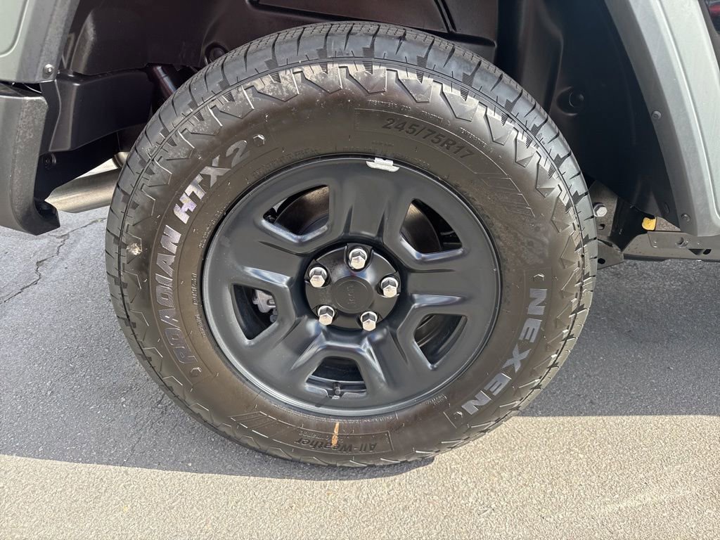 Used 2025 Jeep Wrangler Sport image 10