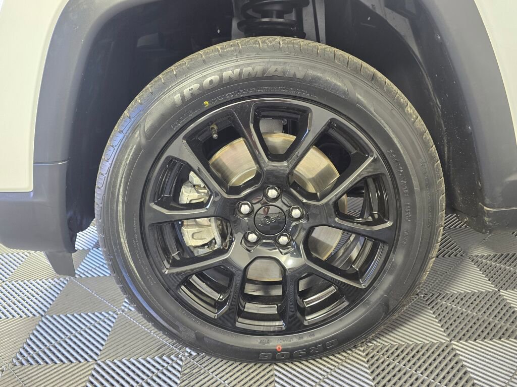 Used 2023 Jeep Compass Altitude image 11