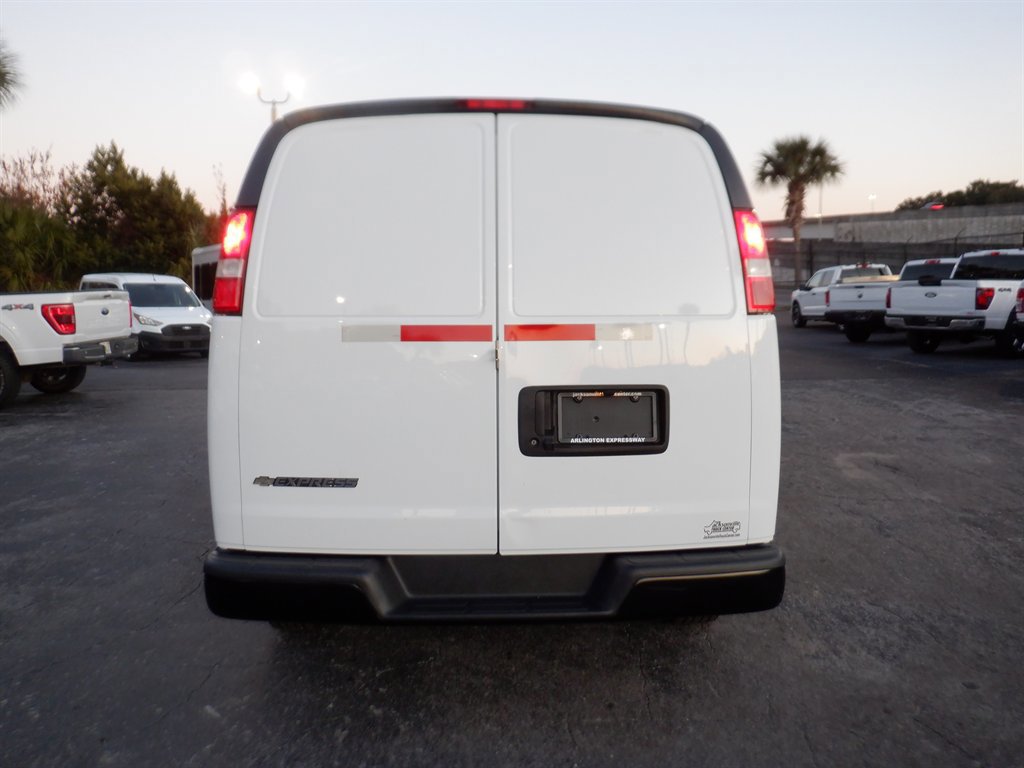 Used 2023 Chevrolet Express 2500 Hvac BIN Package w/ Driver Convenience Package image 4