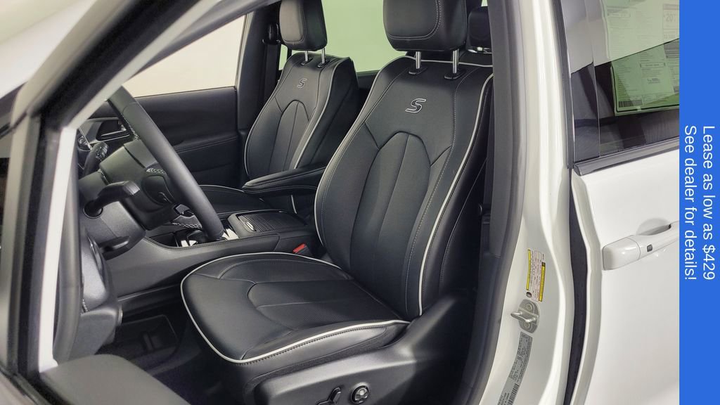New 2026 Chrysler Pacifica Limited w/ S Appearance Package image 15